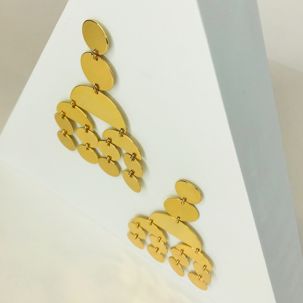 J. Crew | Circle Statement Earrings in Gold - Picture 5 of 6